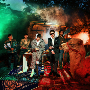 两根双龙玩弄尿喷H肉1v4
